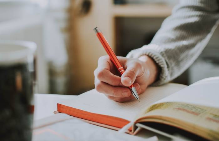 Why Write for Glucose Monitor Write for Us (1)